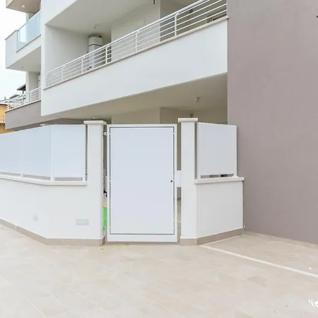 公寓 Bilocale Alighieri - Invacanza 托尔托雷托